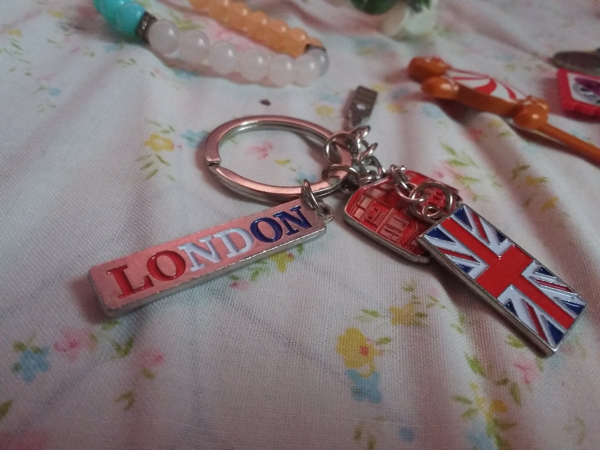 London keychain, bracelet, wallet, coins, flower crown, lovemail stick