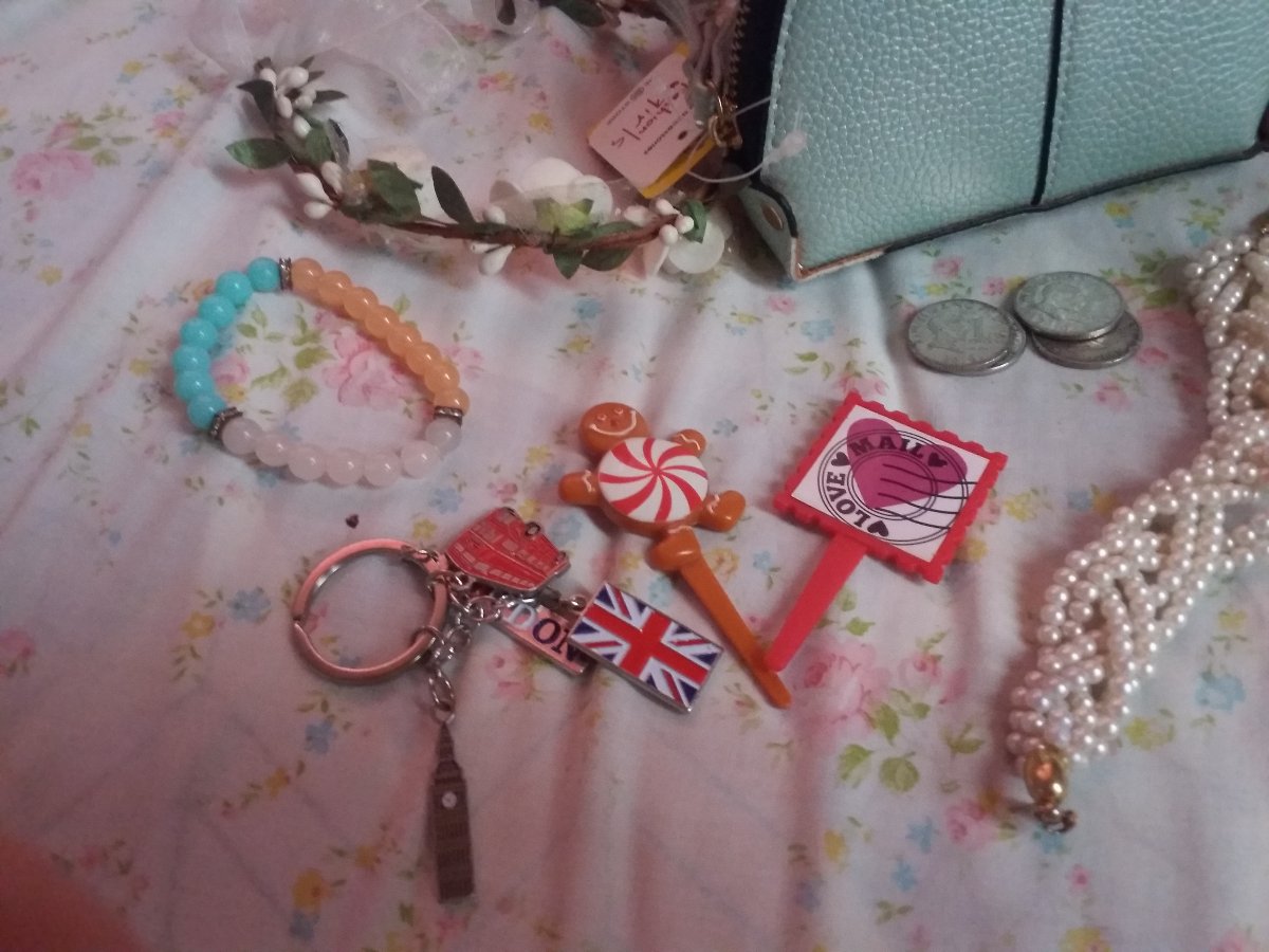 London keychain, bracelet, wallet, coins, flower crown, lovemail stick
