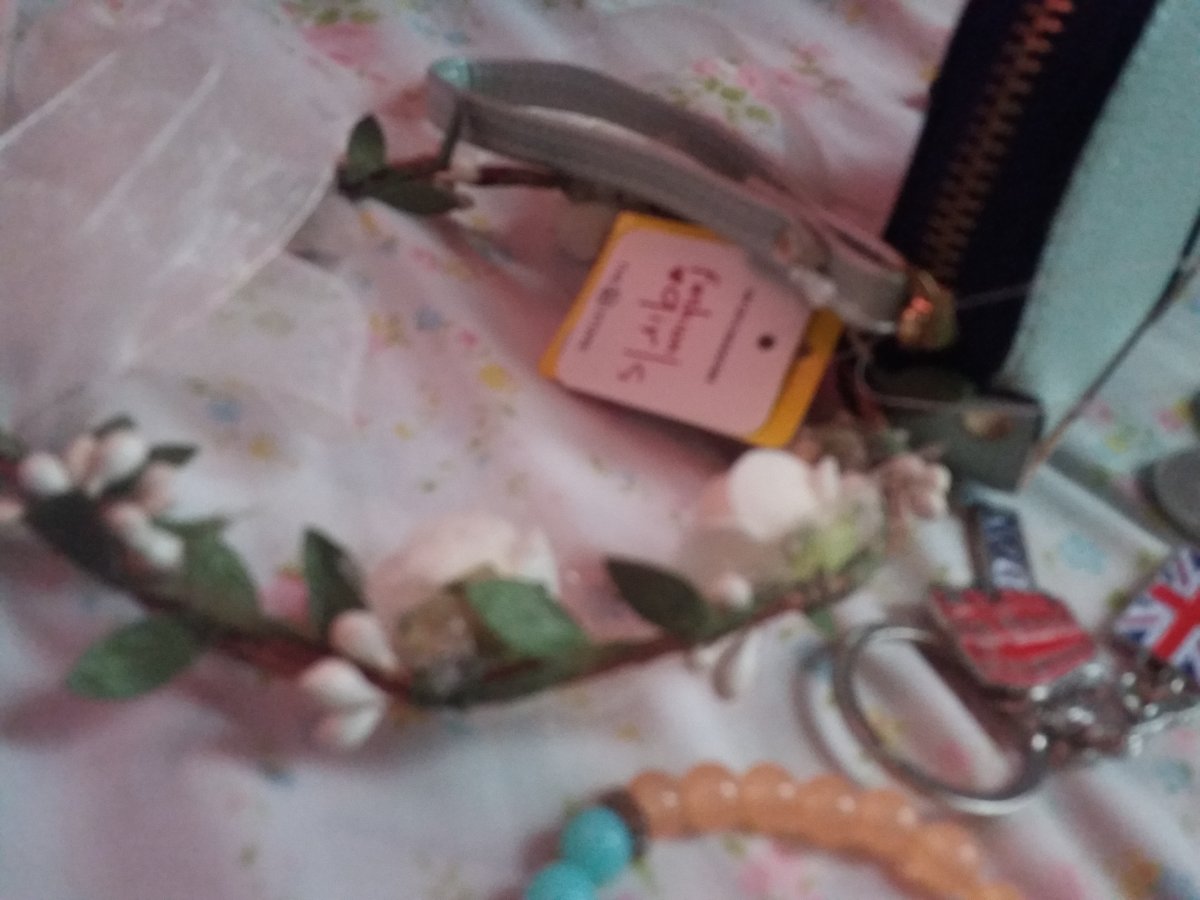 London keychain, bracelet, wallet, coins, flower crown, lovemail stick