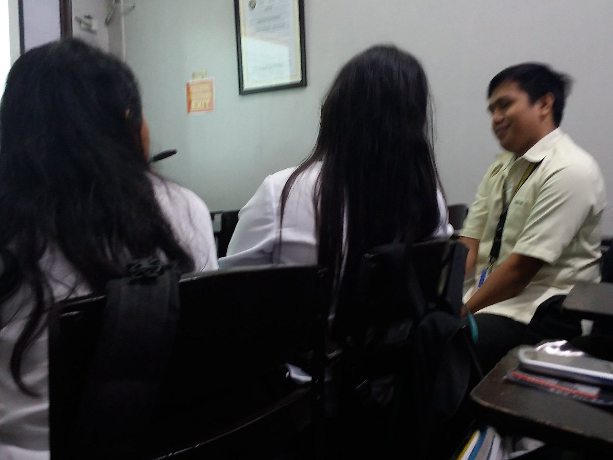 Polsci class, discussion, paul as a subject , q and a about report