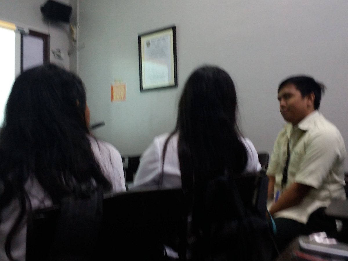 Polsci class, discussion, paul as a subject , q and a about report