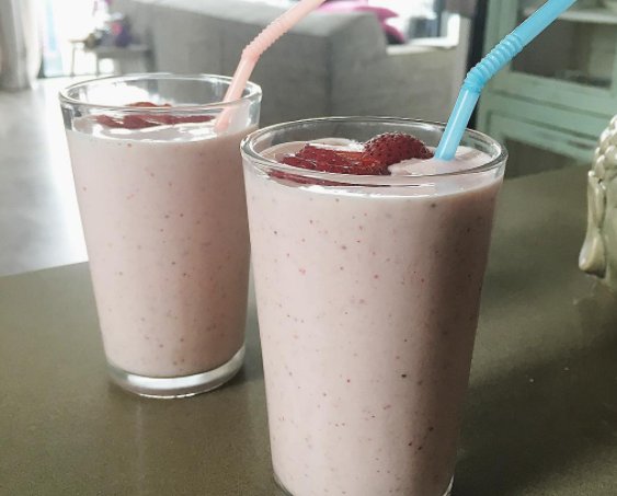  strawberry milkshake