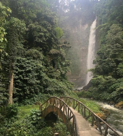 Cebu lake falls