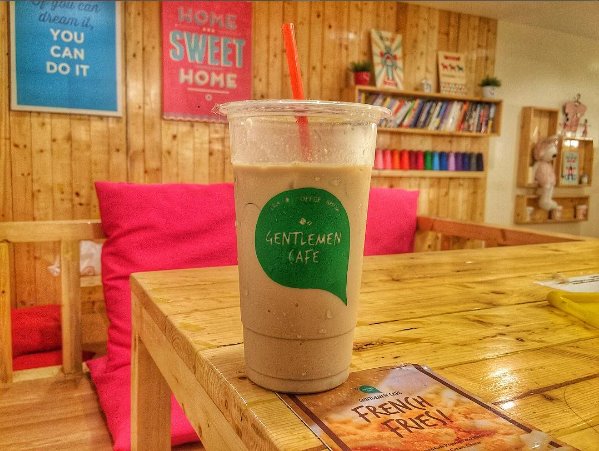 at gentlemens cafe