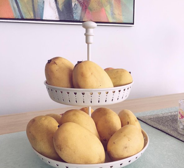 mangoes are the best ones in the whole, Craving these for the longest time