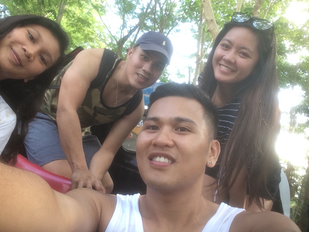 Selfie with these awesome people