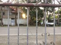 Gate