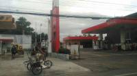 gas station war