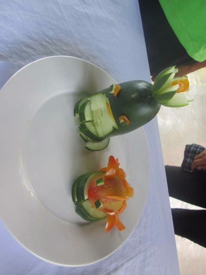 HRM DAYS, fruit carving