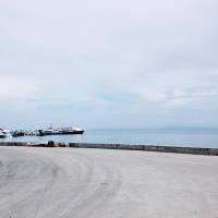 rainy day at the #port