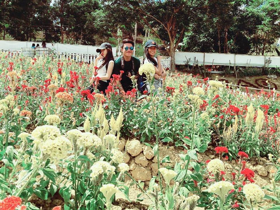 Sirao Flower Farm #squads #trio #childhod
