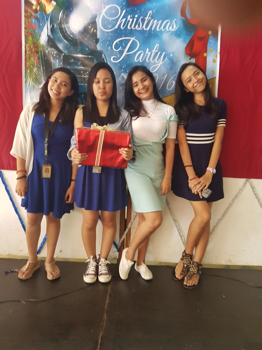 Friends, tbtues