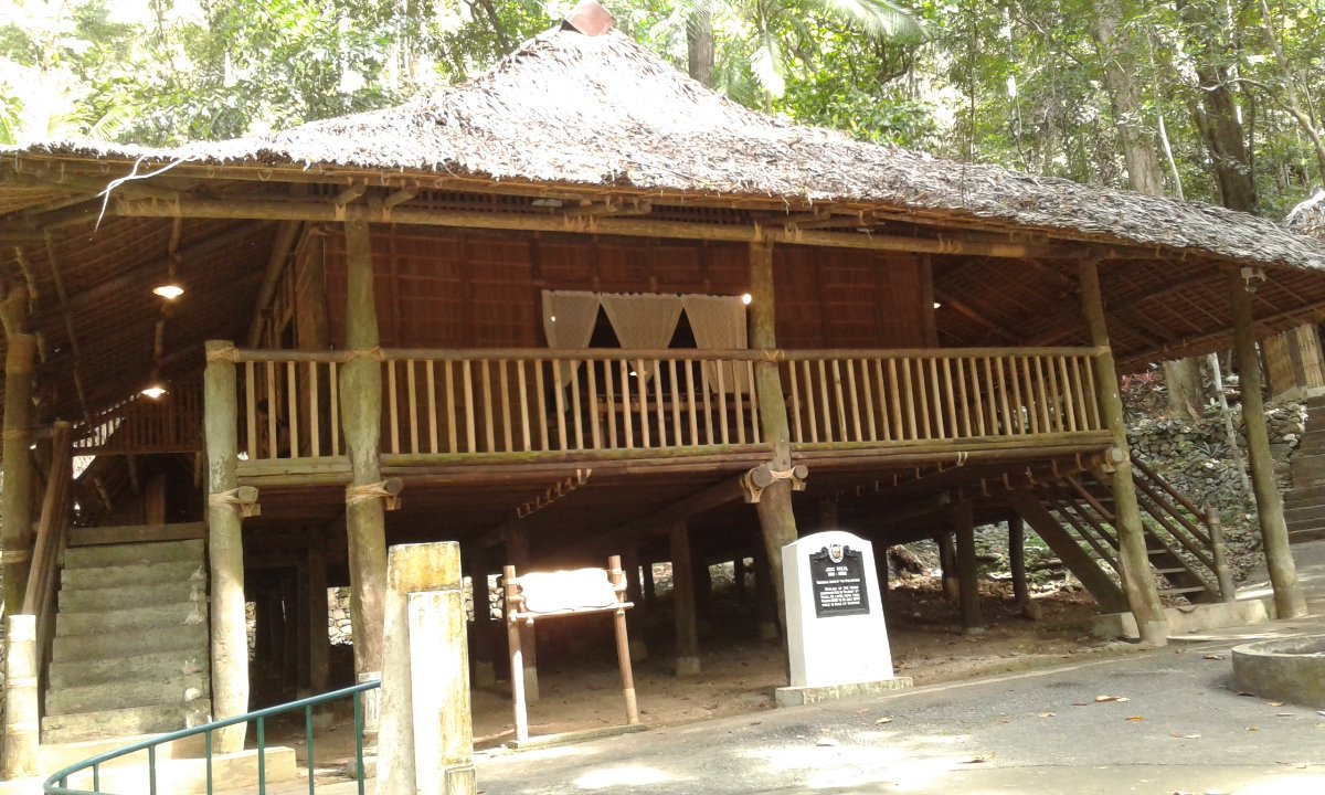 House, rizal