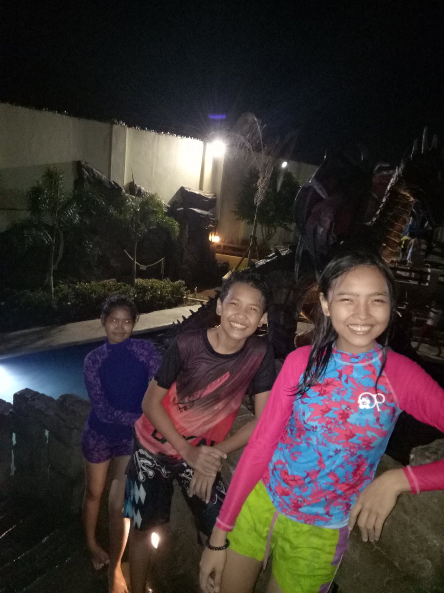 Pool, brother