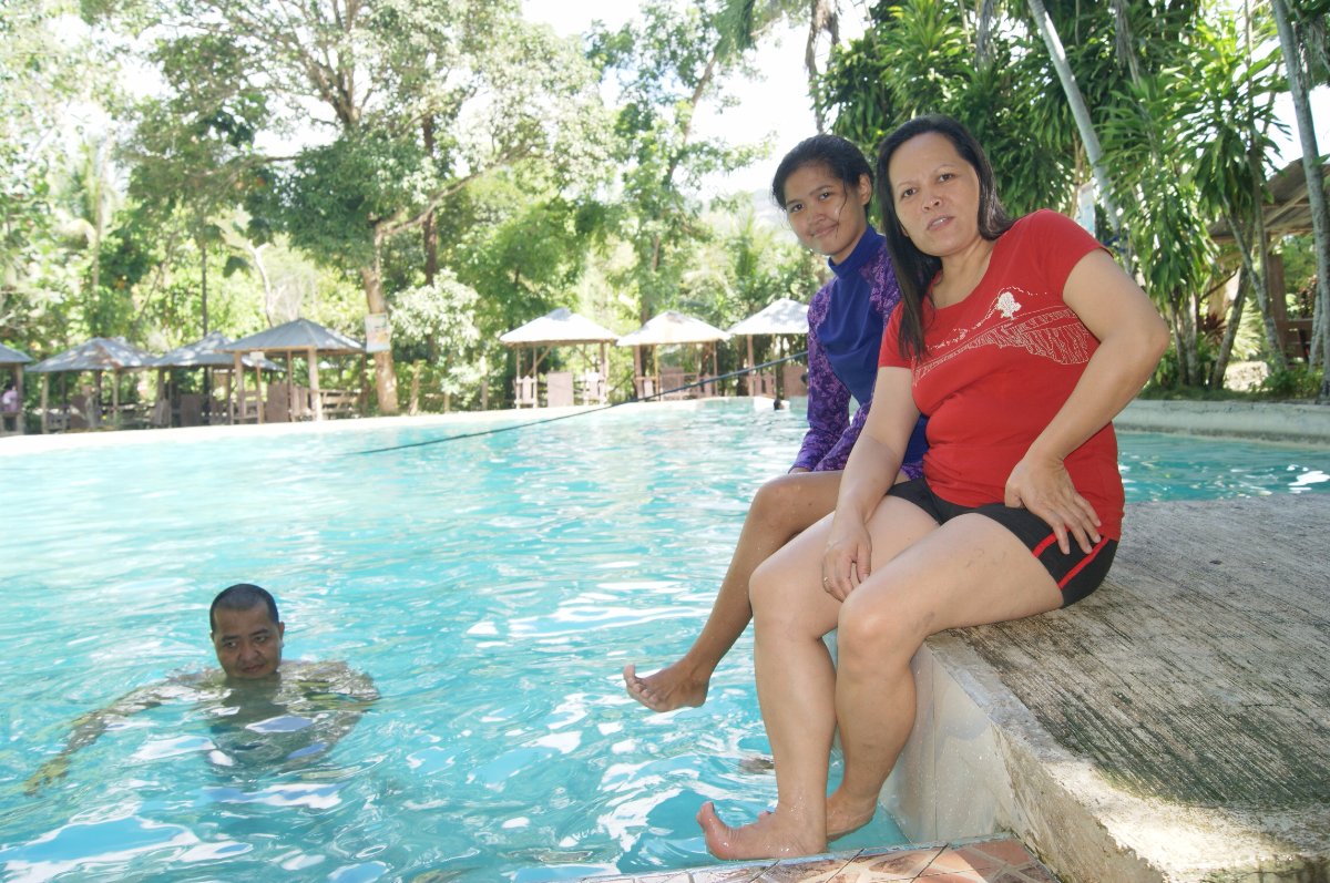dad, mom, sissy