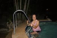 Pool, mom