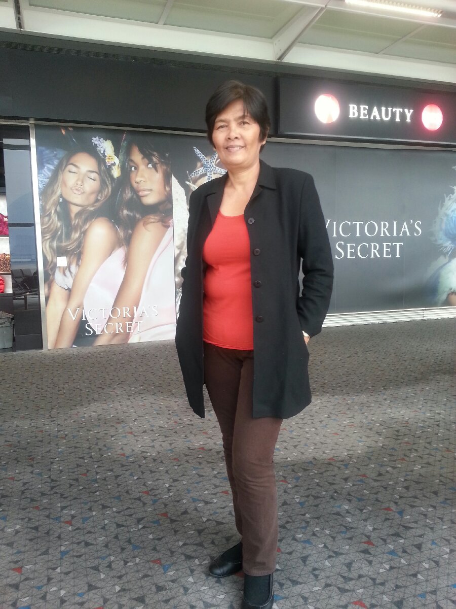 the new model of victoria secret, just kidding, waiting for our flight going back to Cebu, Hong Kong Internation Airport, HK