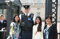 How do cops greet people Policed to meet you Haha joke Buckingham place, London, UK