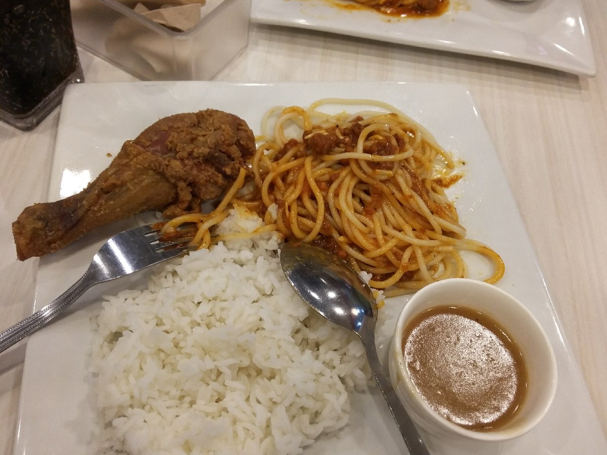 Fried chicken pasta fried chicken with pasta and rice