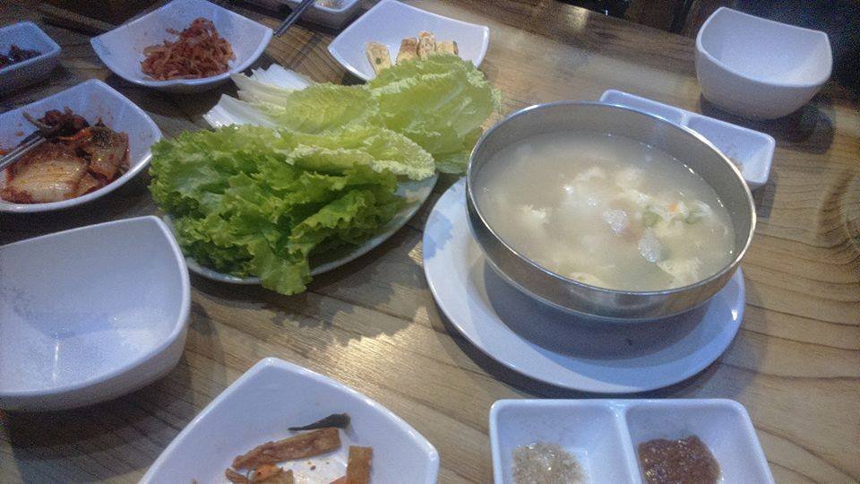 Hot soup, delicious food, lettuce