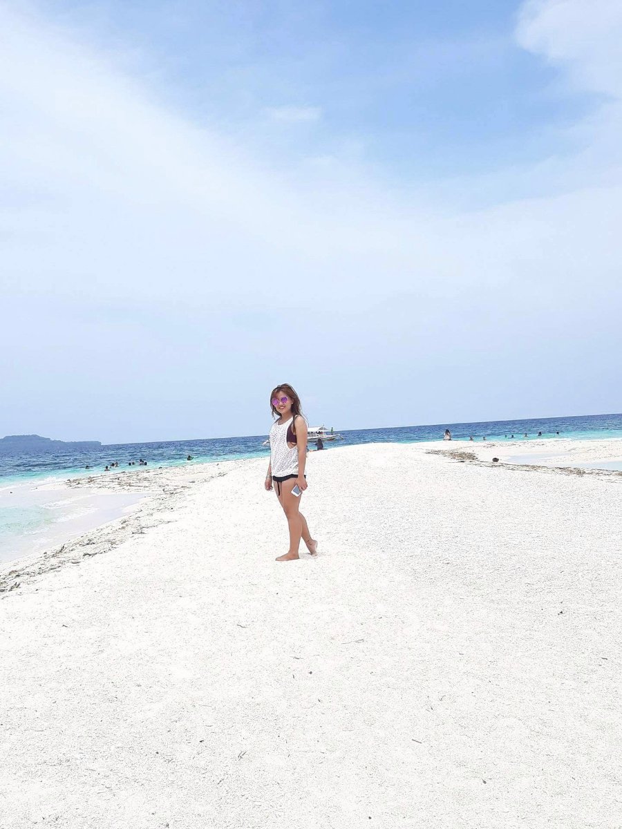 White sand bar, Sand between your toes