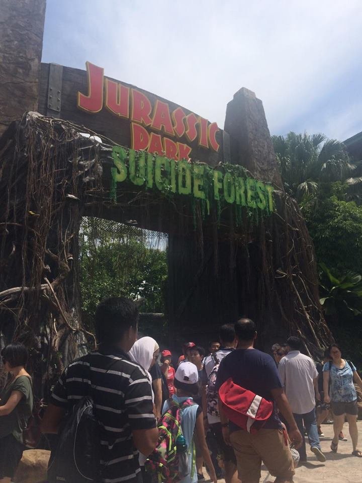 Jurasic park rides, singapore, waterboat