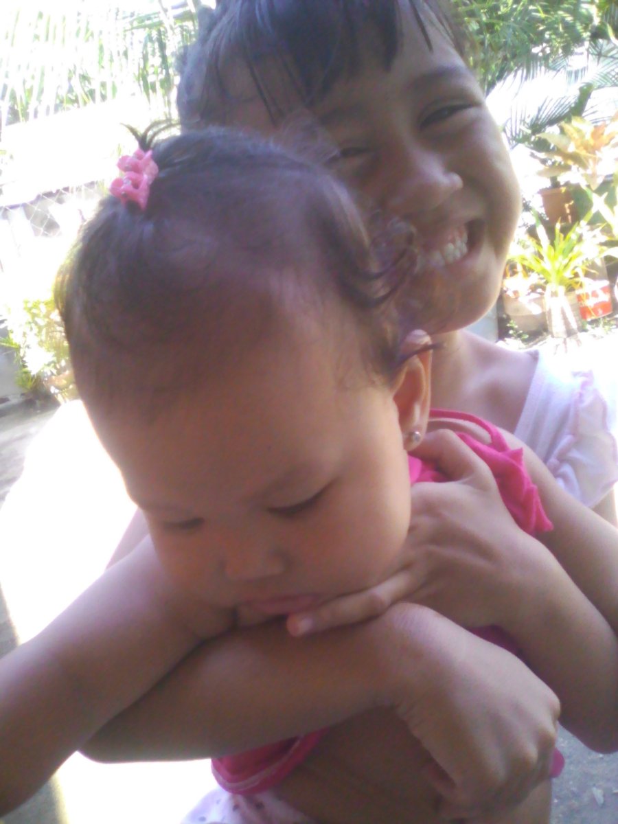 cousins love, baby ate