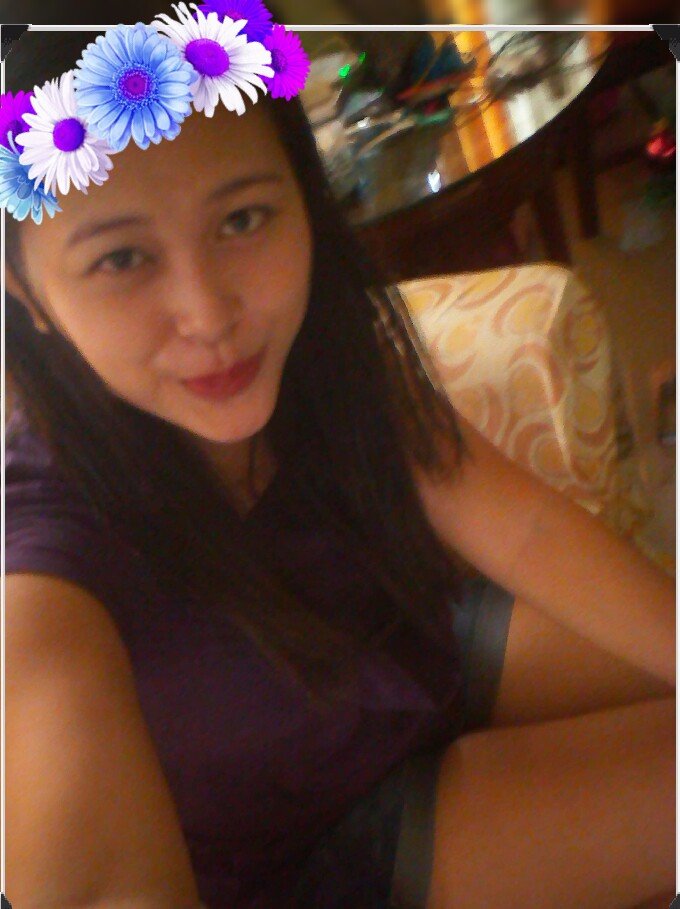 feeling beautiful, flower crown