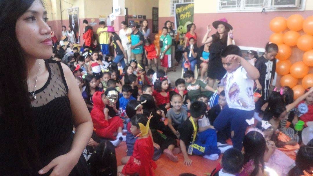 Kids waiting for the magician