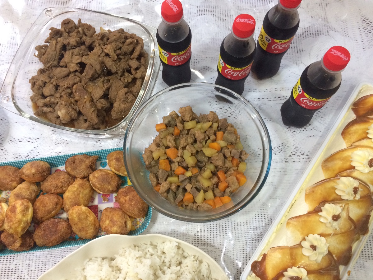 Lets eat 