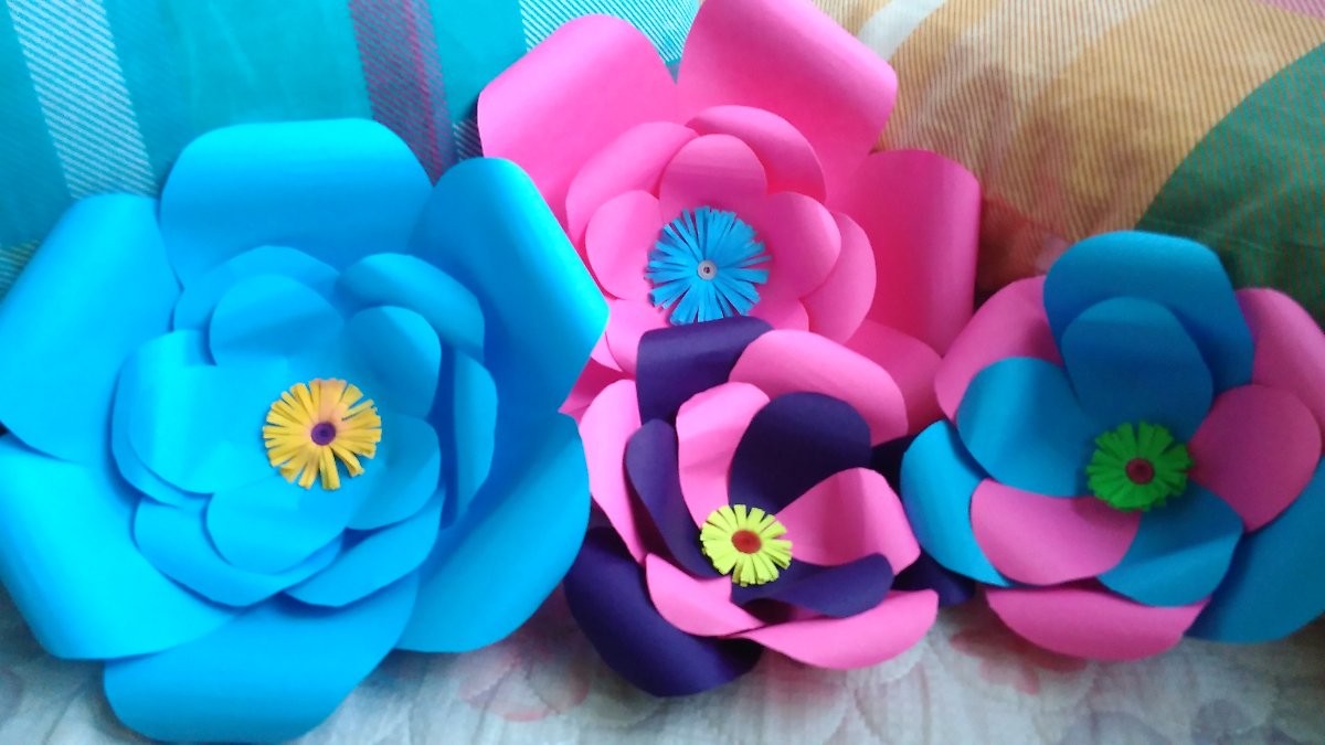giant flowers 