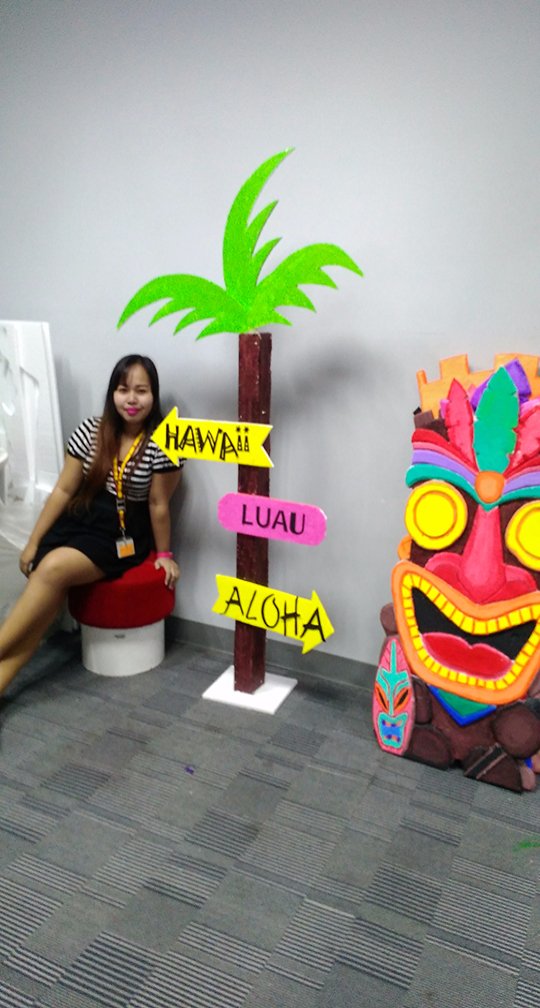 hawaiian themed party