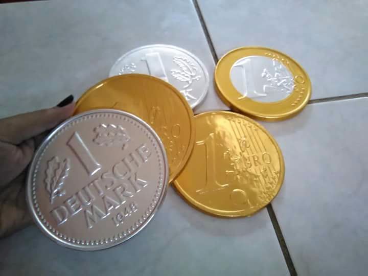 sensiyo lng sa buntag #chocolateCoins
