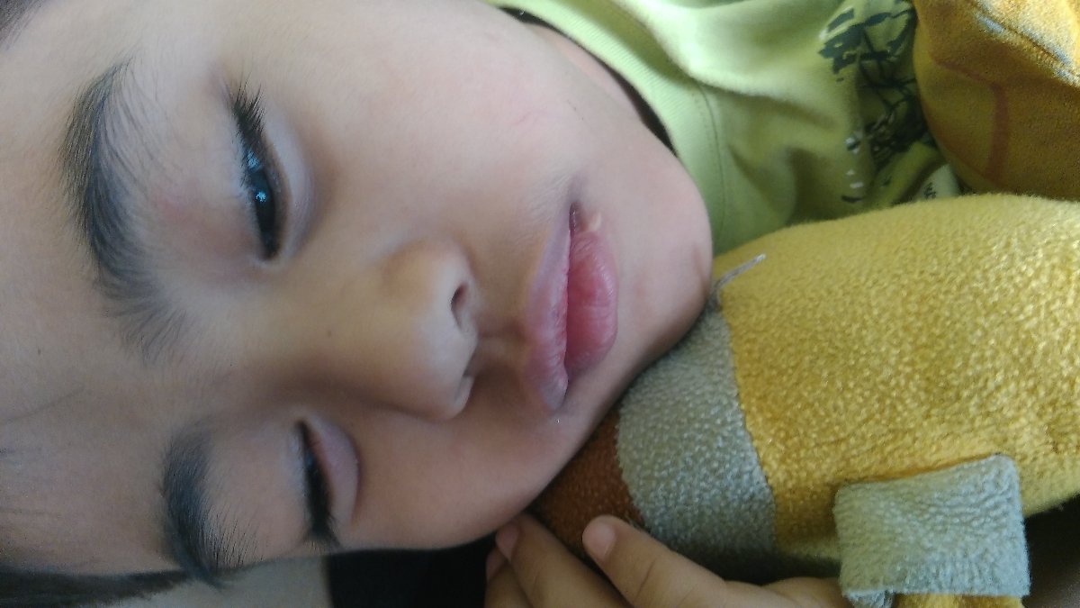 sleepy baby