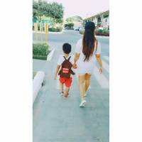 hold me and dont let go