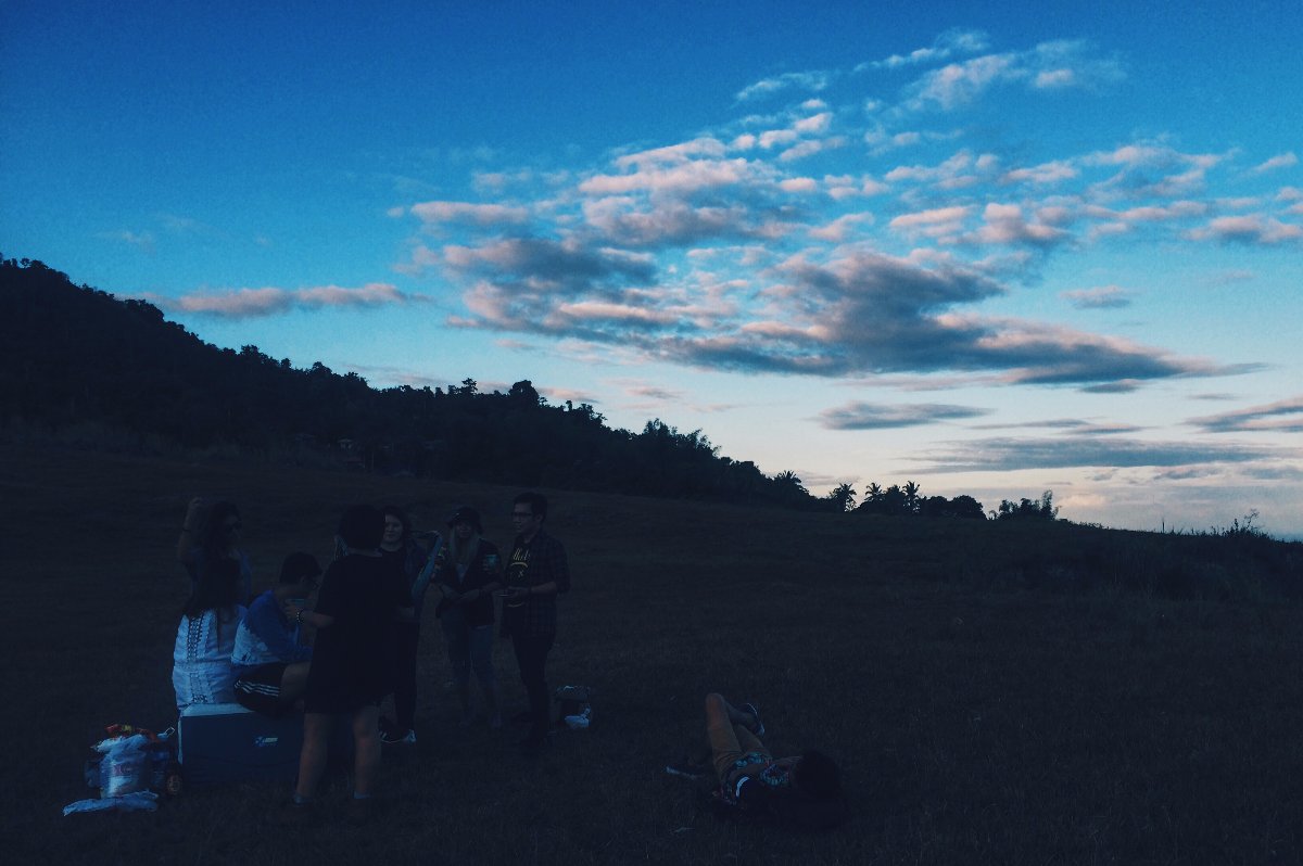 Mountain, Blue Sky, Chill, Friends