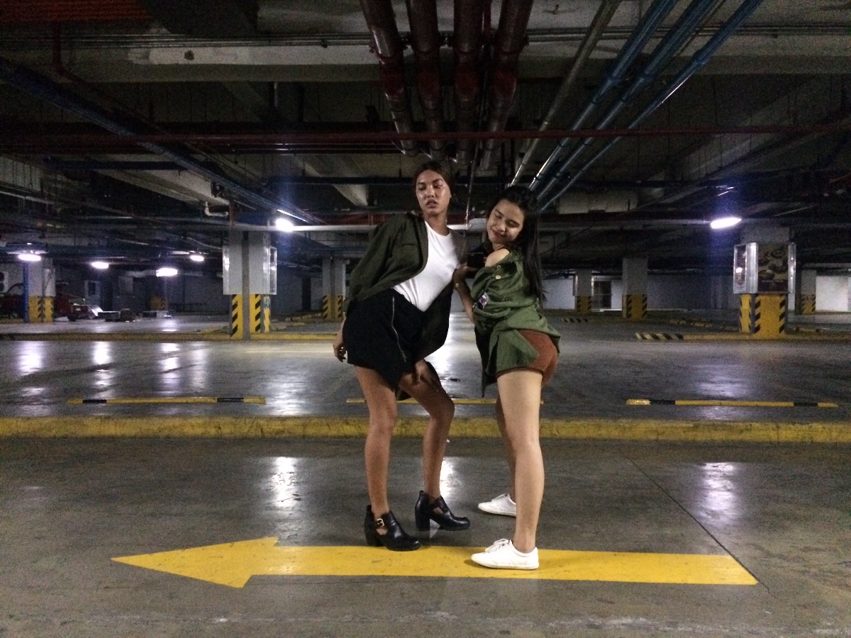 Parking Lot, Chill, Cool, Modeling, Lit, Drunk, High, Pak Ganern