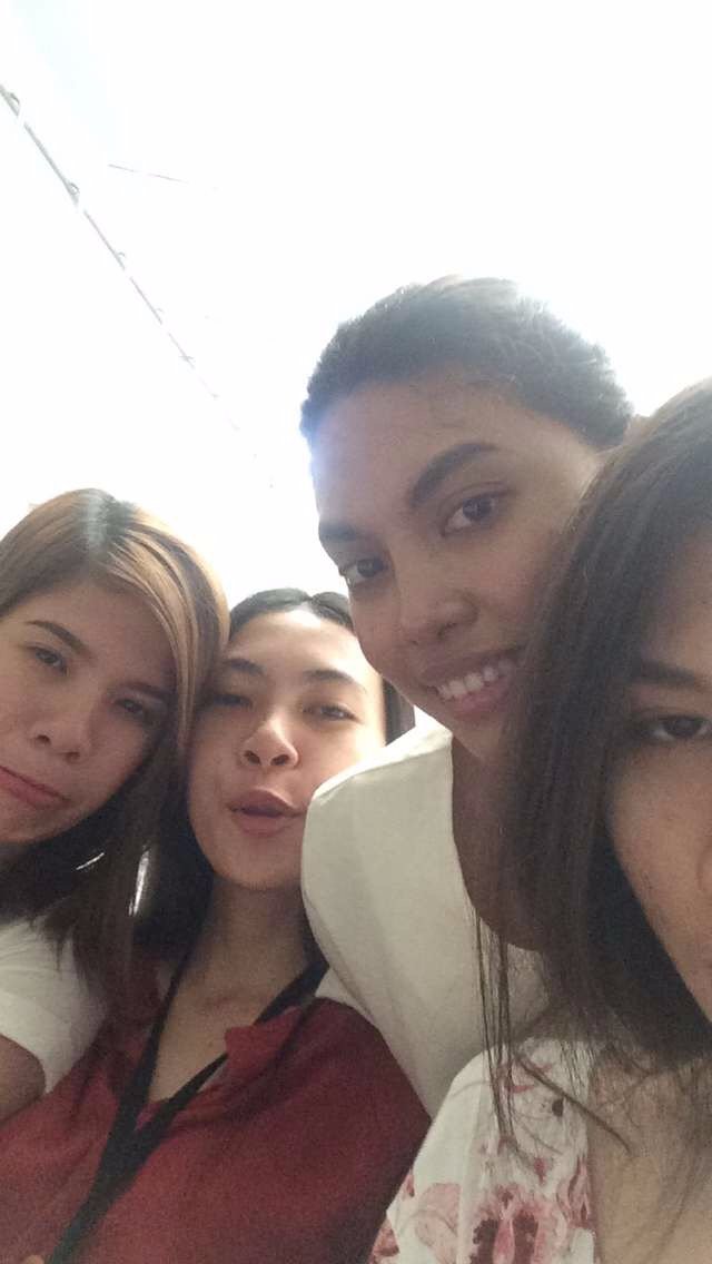 Selfie, Squad