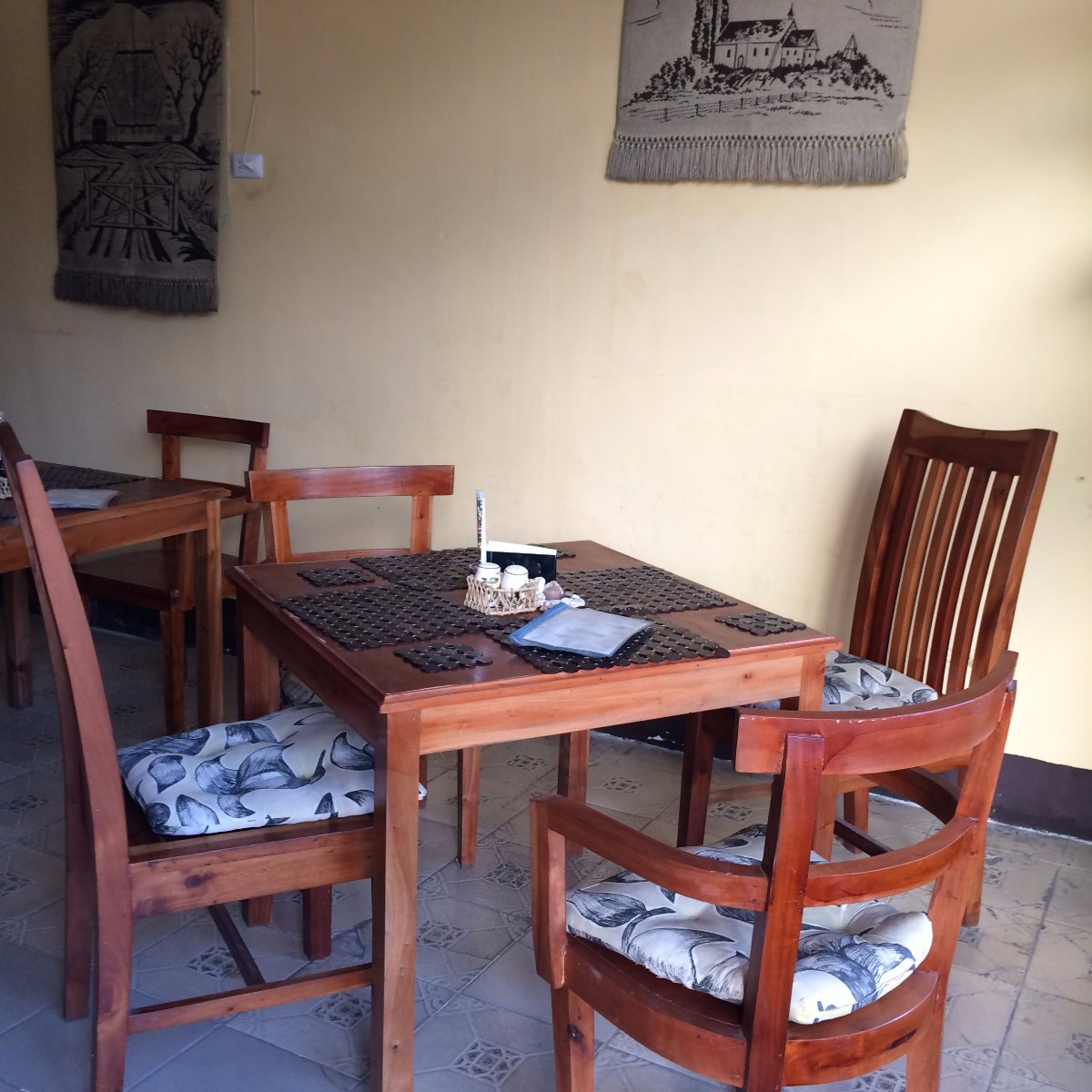 Travel, Explore, Cafe