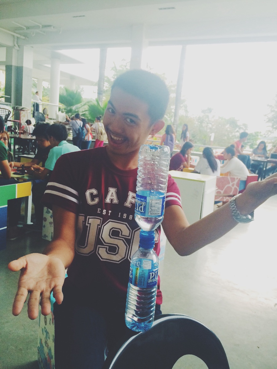 Water bottle challenge, Pak