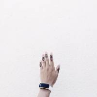 Henna, White Wall, Art