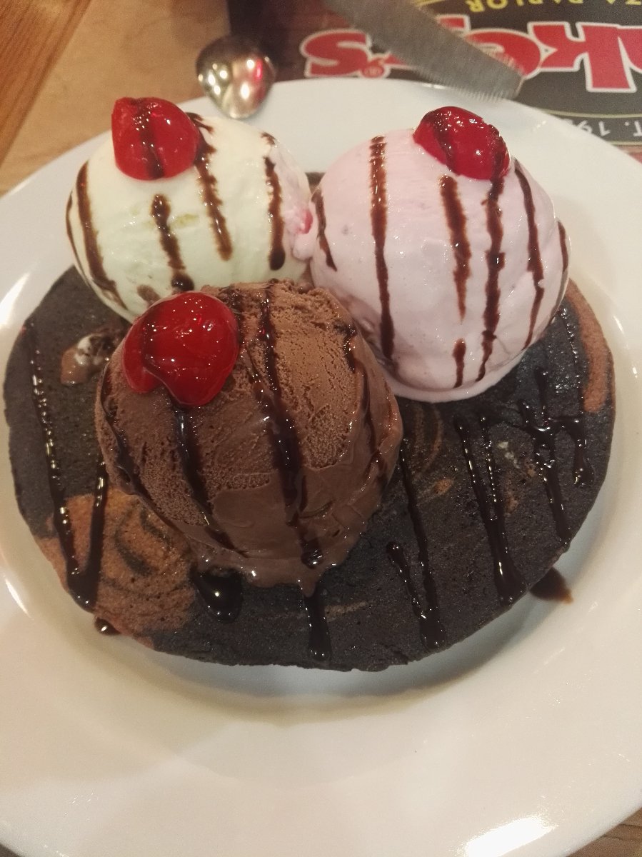 Brownie marble ala mode