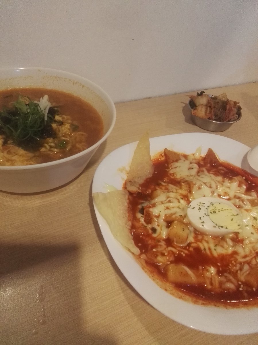 Cheese topokki and ramen for life