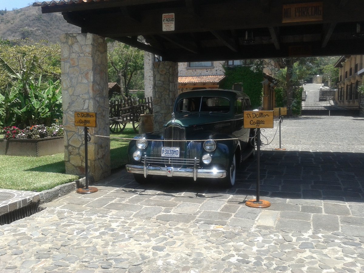 finca filadelfia car