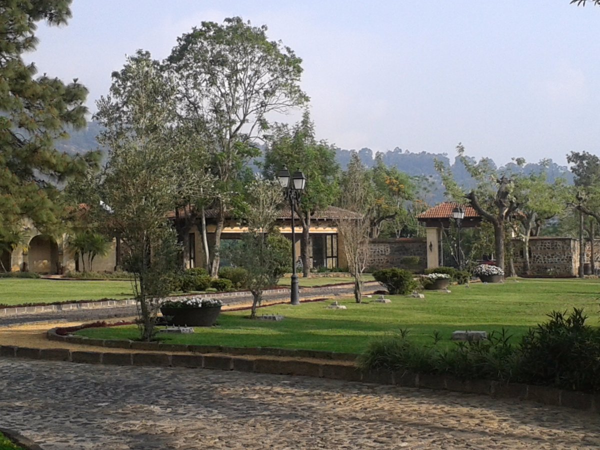 gardens at finca filadelfia