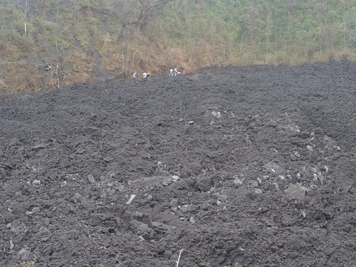 pacaya volcano lava, still hot