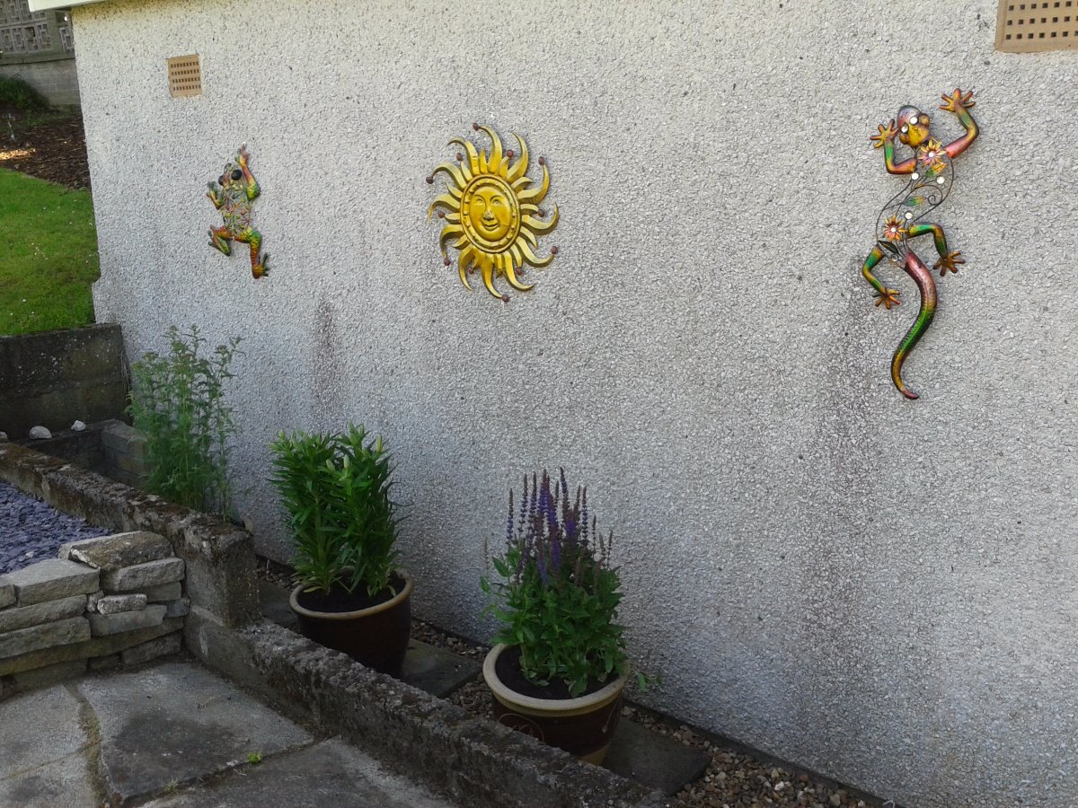wall decorations