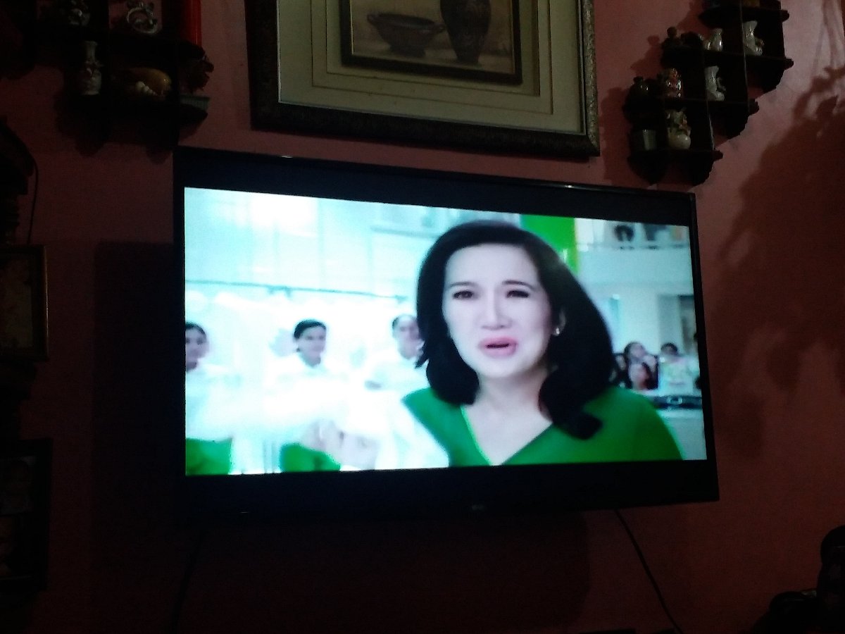 Advertisement on tv, watching ms world philippines , coronation night, channel 7