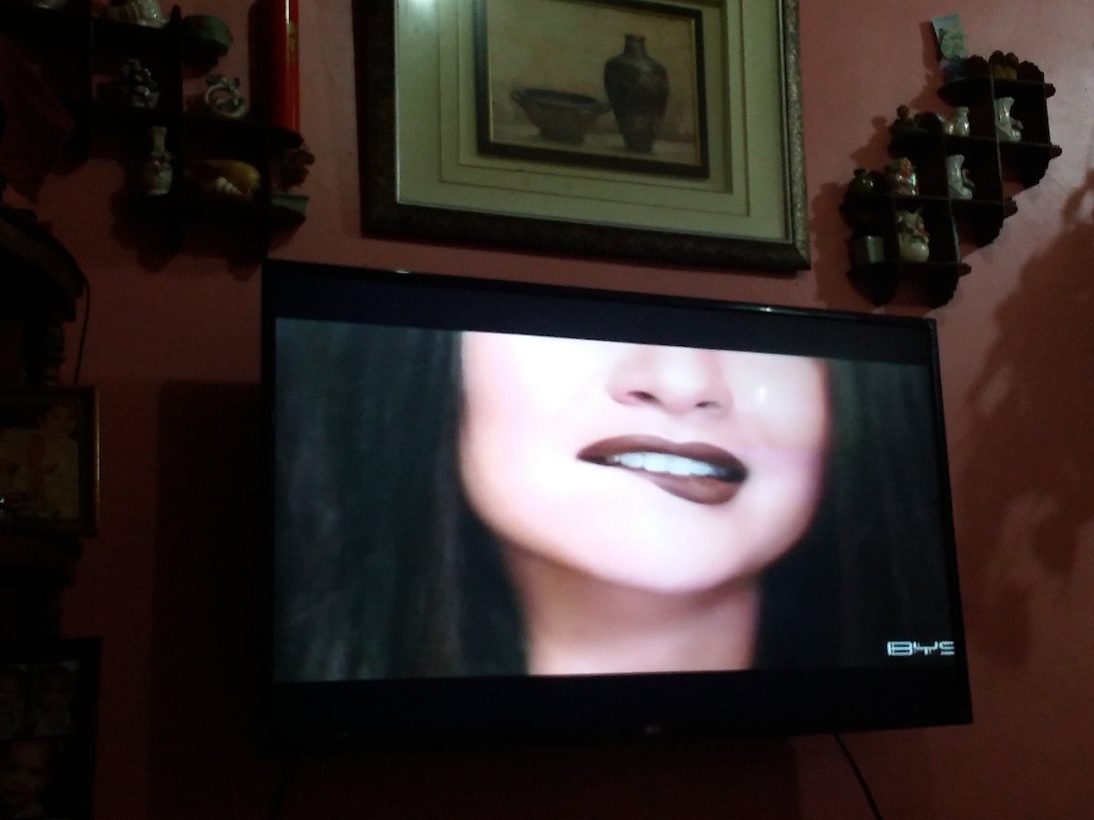 Advertisement on tv, watching ms world philippines , coronation night, channel 7