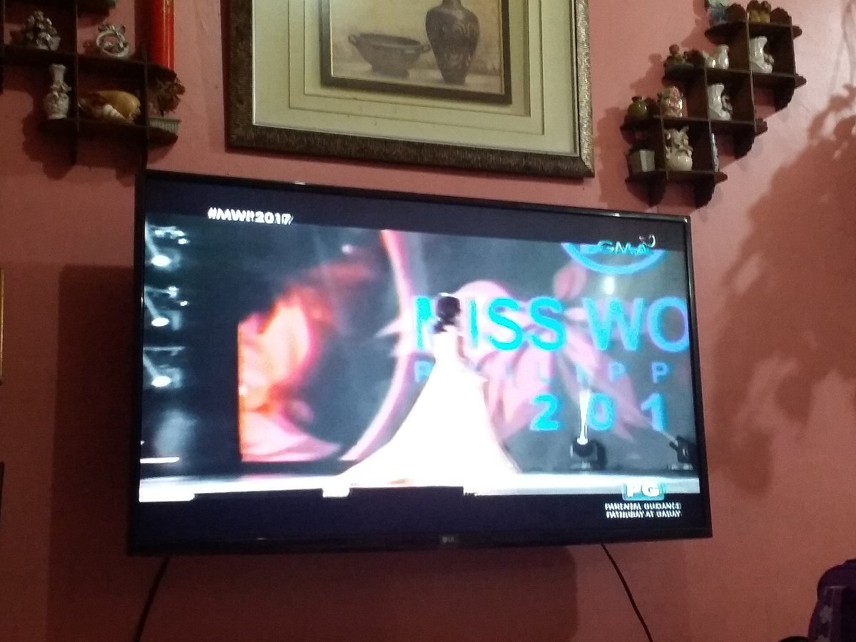 Watching miss world philippines 2017, GMA , channel 7 , long gown competition